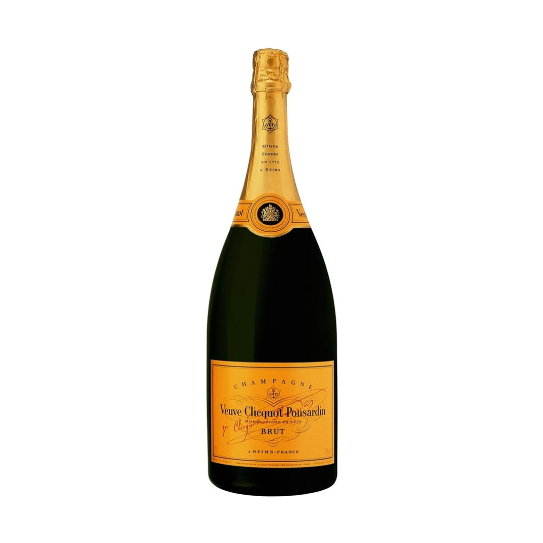 CHAMPAGNE VEUVE CLIQUOT YELLOW BRUT N.V. MAGNUM 1.5 Litre - Premier Cru Retail Stores